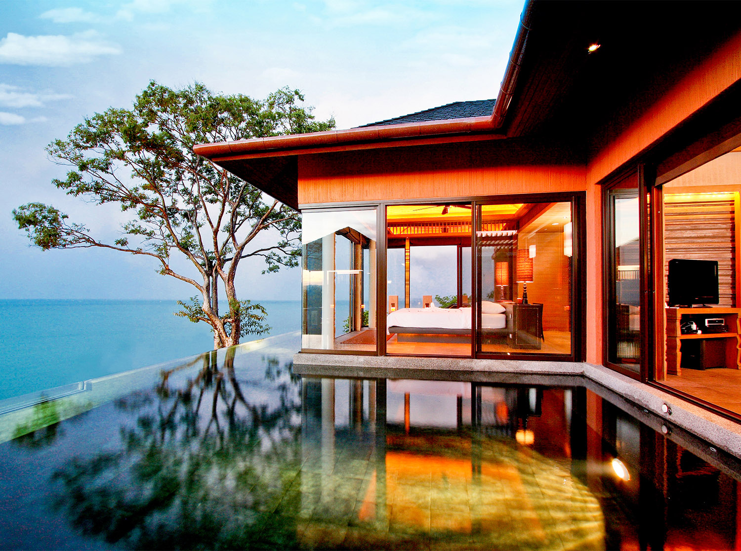 Sripanwa Phu Ket Hotel Overview