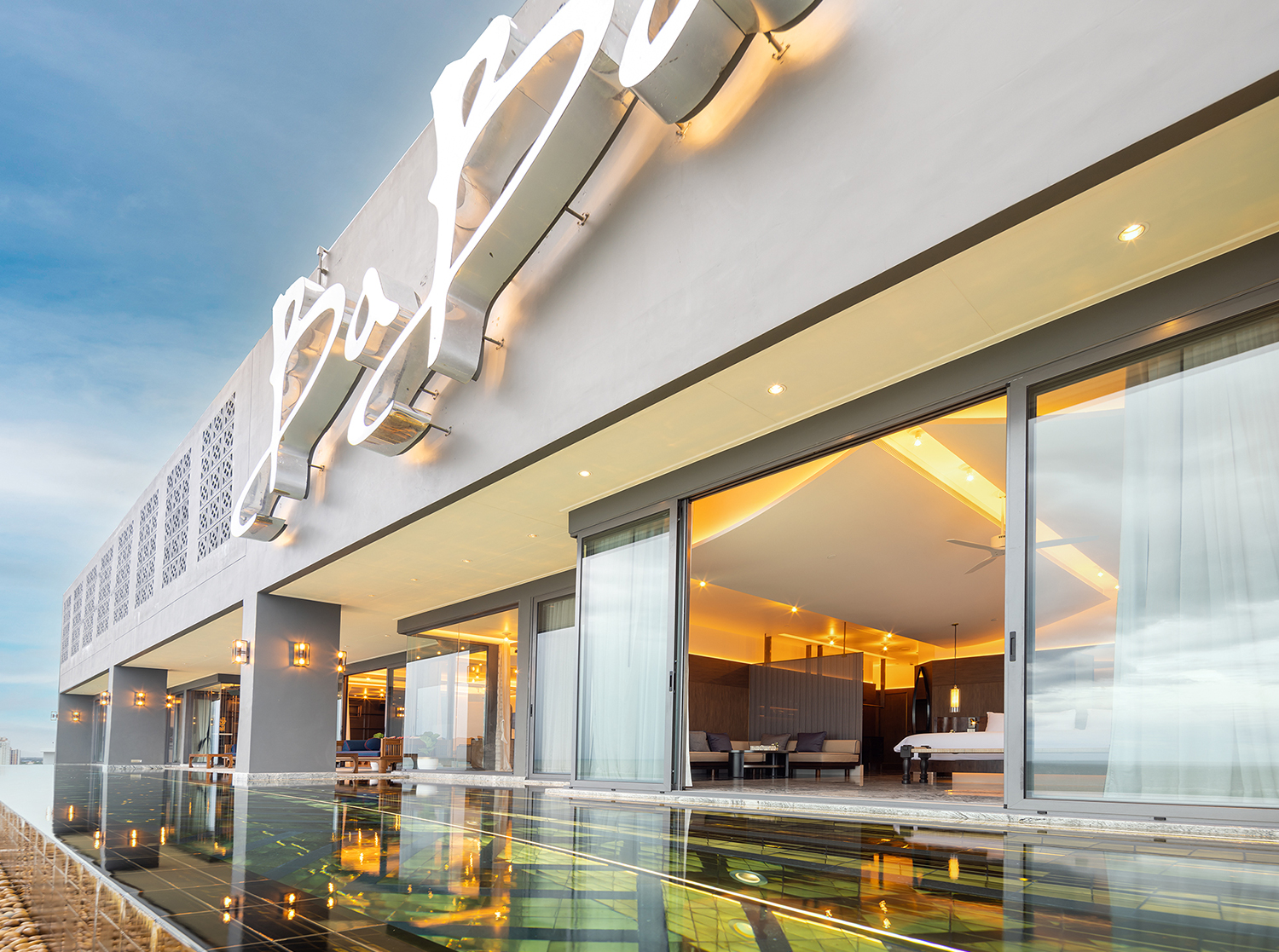 BabaBeachClub Hotel HuaHin - Interior Living